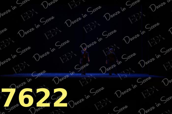 AREA DANZA - Black and Red